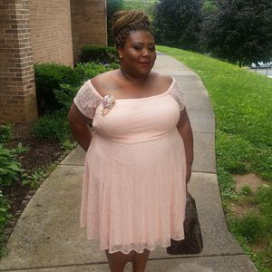 Meet your Posher, Tenea